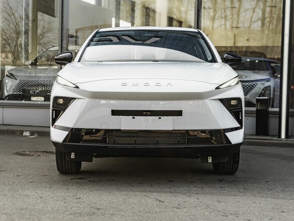 2026 Omoda C5 II, белый - вид 2