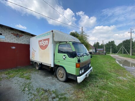 1991 Mazda Titan, зелёный, 420000 рублей, вид 1
