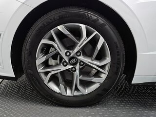 2022 Hyundai Sonata VIII (DN8), белый, 1961000 рублей, вид 5