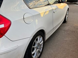 2011 BMW 1 серии 116i I (E81/E82/E87/E88) Рестайлинг, белый, 700000 рублей, вид 4
