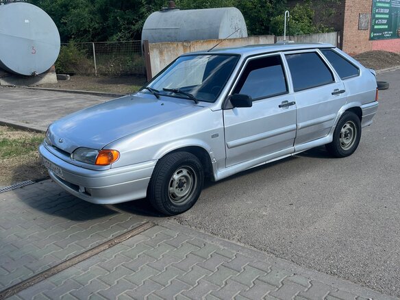 2005 Lada (ВАЗ) 2114, серебристый, 200000 рублей