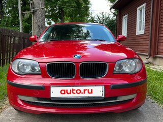 2008 BMW 1 серии 116i I (E81/E82/E87/E88) Рестайлинг, красный, 700000 рублей, вид 2