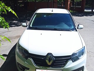 2018 Renault Logan II Рестайлинг, белый, 800000 рублей, вид 3