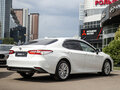 2019 Toyota Camry VIII (XV70), белый - вид 3