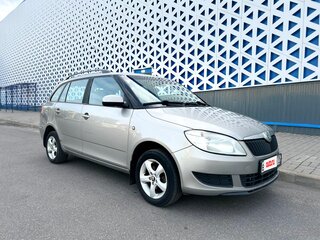 2010 Skoda Fabia II Рестайлинг, серый, 373000 рублей, вид 2