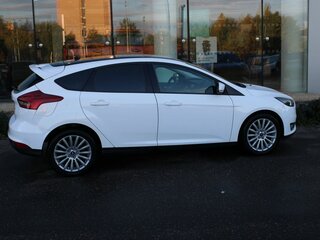 2015 Ford Focus III Рестайлинг, белый, 820000 рублей, вид 5