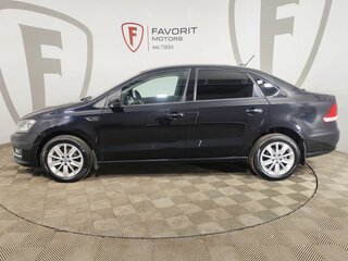2017 Volkswagen Polo V Рестайлинг, чёрный, 935000 рублей, вид 5
