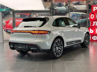 2026 Porsche Macan I Рестайлинг 2, серый, 14190000 рублей, вид 3