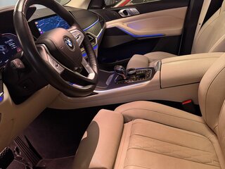 2022 BMW X7 40i I (G07), белый, 9500000 рублей, вид 3