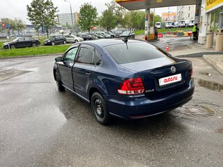 2017 Volkswagen Polo V Рестайлинг, синий, 1250000 рублей, вид 2