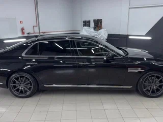 2020 Genesis G90 I Рестайлинг, чёрный, 4900000 рублей, вид 1