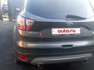 2017 Ford Kuga II Рестайлинг, серый, 1500000 рублей, вид 4