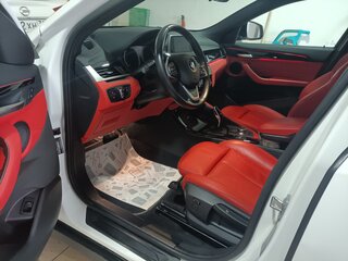 2019 BMW X2 sDrive18d I (F39), белый, 3400000 рублей, вид 4