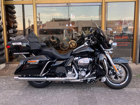 2018 Harley-Davidson Street Glide Limited, чёрный, 2100000 рублей, вид 1