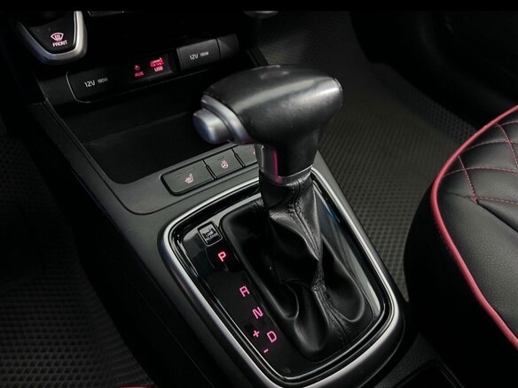2017 Kia Rio IV, серый - вид 7