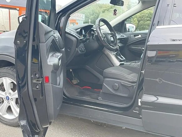 2016 Ford Kuga II, чёрный, 1030000 рублей - вид 12