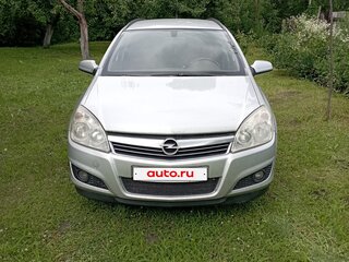 2009 Opel Astra H Рестайлинг, серебристый, 450000 рублей, вид 3