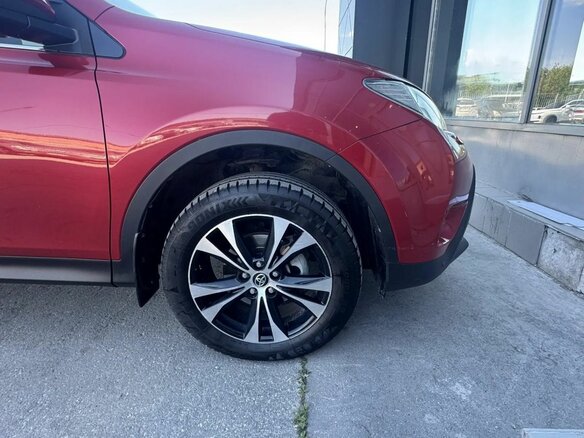 2015 Toyota RAV4 IV (XA40), красный - вид 6