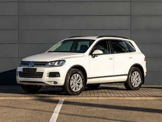 2012 Volkswagen Touareg II, белый, 2095000 рублей, вид 1