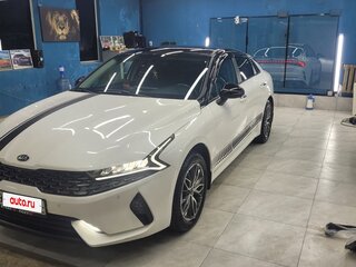 2020 Kia K5 III, белый, 1500000 рублей, вид 1