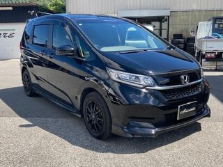 2022 Honda Freed+ II Рестайлинг, чёрный, 1255555 рублей, вид 3