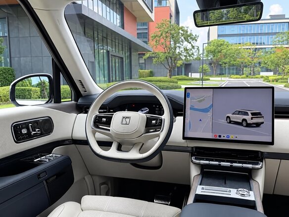 2025 Zeekr 9X 70 kWh, белый, 11525000 рублей - вид 9