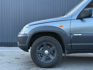 2011 Chevrolet Niva I Рестайлинг, серый, 495000 рублей, вид 5