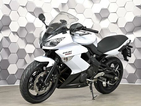 2010 Kawasaki ER-6F (Ninja 650R), белый, 449000 рублей, вид 2