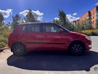2010 Skoda Fabia II Рестайлинг, красный, 690000 рублей, вид 3