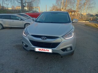 2014 Hyundai ix35 I Рестайлинг, серебристый, 1399000 рублей, вид 2