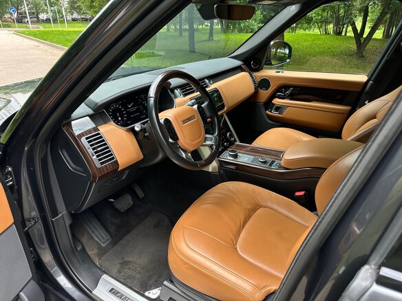 2021 Land Rover Range Rover IV Рестайлинг, серый, 8000000 рублей - вид 12