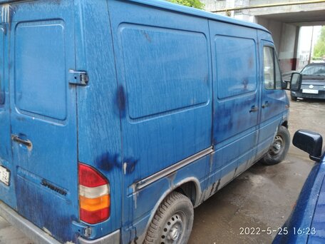 2002 Mercedes-Benz Sprinter, синий, 950000 рублей, вид 4