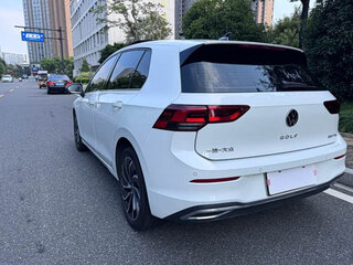 2024 Volkswagen Golf VIII, белый, 1900000 рублей, вид 4