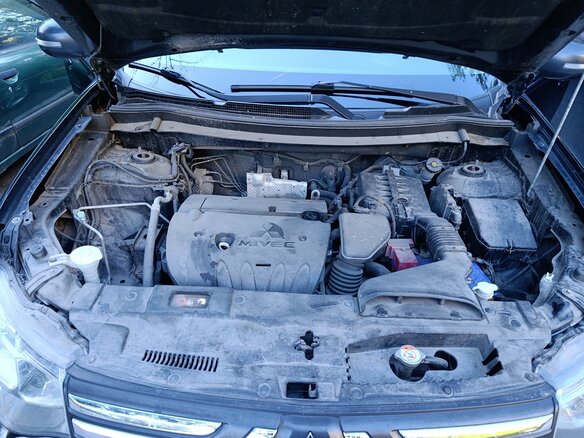 2013 Mitsubishi Outlander III, чёрный - вид 16