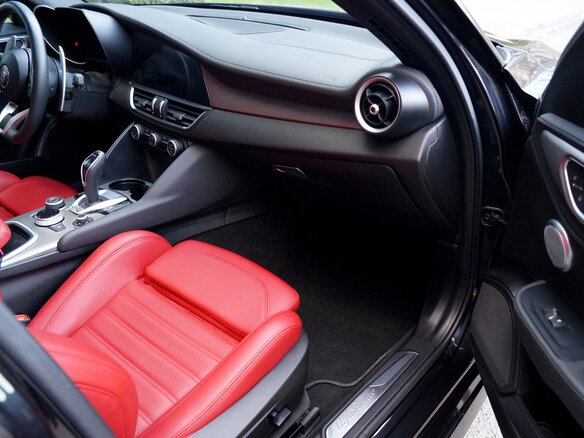 2023 Alfa Romeo Giulia II (952) Рестайлинг, чёрный - вид 20