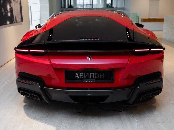 2025 Ferrari 12Cilindri, красный - вид 5