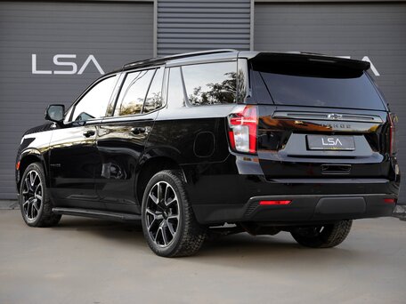2021 Chevrolet Tahoe V, чёрный, 7250000 рублей, вид 3
