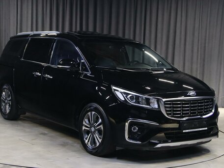 2018 Kia Carnival III, чёрный, 2249000 рублей, вид 3