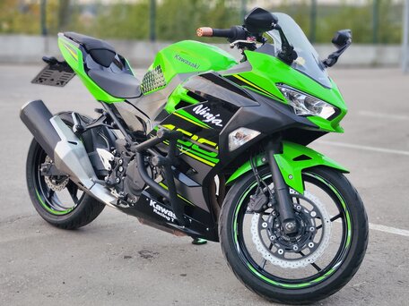 2019 Kawasaki Ninja 400, зелёный, 598000 рублей, вид 1