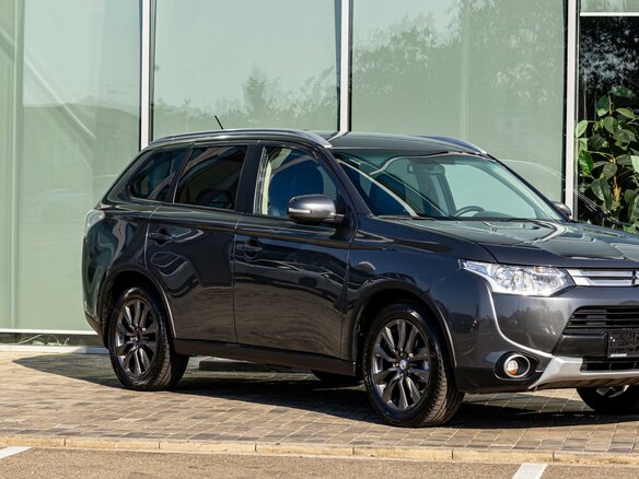 2014 Mitsubishi Outlander III Рестайлинг, серый, 1335000 рублей - вид 6