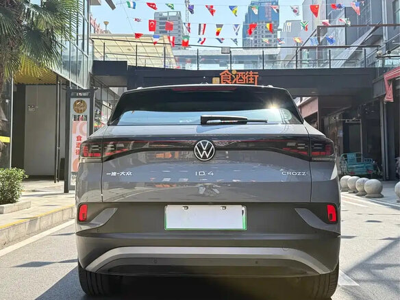 2025 Volkswagen ID.4 X, серый - вид 5