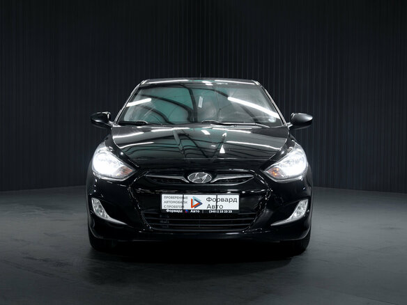 2012 Hyundai Solaris I, чёрный, 790000 рублей - вид 1