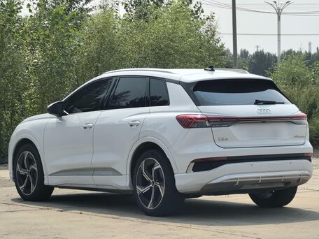 2024 Audi Q4 e-tron 40 I, белый, 4132000 рублей, вид 5