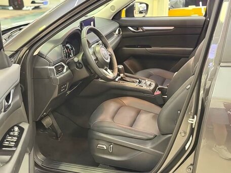 2026 Mazda CX-5 II Рестайлинг, серый, 2824000 рублей, вид 5