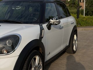 2010 Mini Countryman Cooper S I, белый, 999999 рублей, вид 4