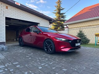 2019 Mazda 3 IV (BP), красный, 2315000 рублей, вид 4