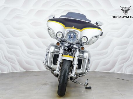 2012 Harley-Davidson CVO, серебристый, 1230000 рублей, вид 4