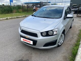 2013 Chevrolet Aveo II, серебристый, 505000 рублей, вид 3