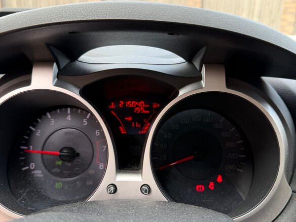 2014 Nissan Juke I, белый, 780000 рублей - вид 7