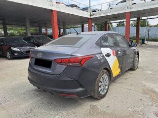 2021 Hyundai Solaris II Рестайлинг, серый, 786000 рублей, вид 4